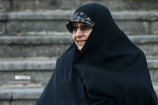 خزعلی در نشست فعالان فضای مجازی در عرصه دختران خبر داد:
برگزاری مسابقه برای دختران در پیام&zwnj;رسان&zwnj;های داخلی