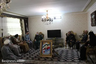 دیدار مسئولین سپاه انصارالحسین(ع) همدان با خانواده شهید &laquo;جعفری هیزجی&raquo;