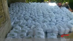 توزیع 2500 هزار پرس غذای گرم توسط جهادگران شهرستان نظرآباد +تصاویر