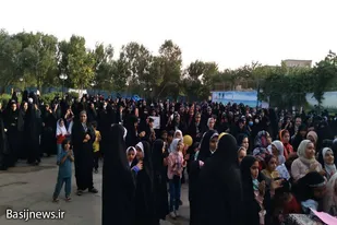 راهپیمایی و تجمع بانوان به مناسبت هفته عفاف و حجاب در شهرستان درگزین