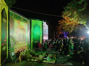 برپایی موکب حضرت قمر بنی هاشم(ع) توسط رزمندگان و بسیجیان گردان یکم فاتحین لشکر 14 امام حسین(ع)