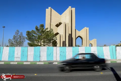مقبره الشعرا در گیرودار تعمیر