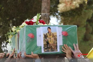 خاکسپاری شهید مدافع حرم سید امان سادات