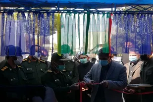 مرکز واکسیناسیون شهید سلیمانی به همت سپاه در شرق شیراز افتتاح شد