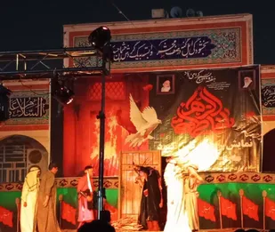 شب اول نمایش&laquo;یاس کبود&raquo; در رامهرمز مملو از شور و معنویت شد