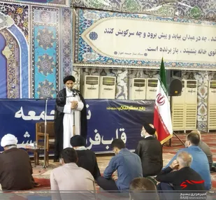 مدیران ضعیف و ناتوان قبل از اینکه مردم آنها را کنار بزنند استعفا دهند
