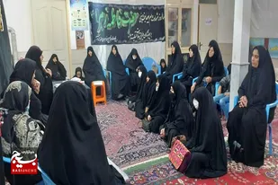 شیر زنان انقلاب ایران الگوی سوم برای زنان هستند