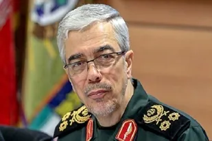 شاعران حوزه مقاومت، پیشگامان جهاد تبیین هستند