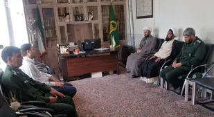 دیدار فرمانده جدید سپاه ناحیه زرند با امام جمعه