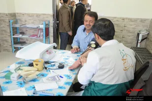 ارائه خدمات درمانی خادمیاران رضوی در کمازان ملایر