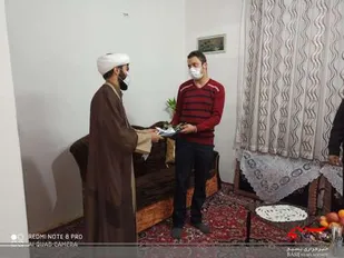 تقدیر از کادر درمان محله به همت بسیجیان سرخه ای