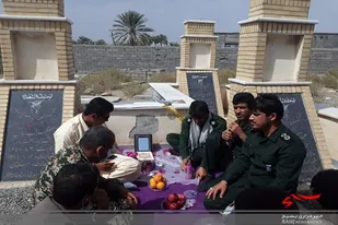 غبار روبی مزار مطهر شهدا شهرستان فنوج