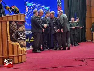 تجلیل از استاندار و فرمانده سپاه استان البرز در همایش کشوری تجلی اخلاص