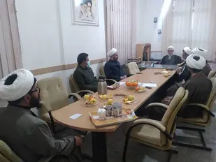 دیدار مسئول دفتر نمایندگی ولی فقیه سپاه امیرالمؤمنین(ع) استان ایلام با روحانیون ملکشاهی