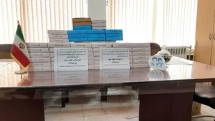 اهدای 100 بسته آموزشی به دانش آموزان در سلماس