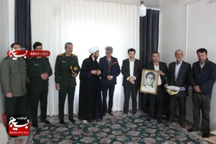 دیدار فرمانده ناحیه بسیج شهرستان خوشاب از جانبازان و ایثارگران شهرمشکان