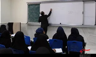 250 هزار استاد دانشگاه در کشور حق التدریسی هستند