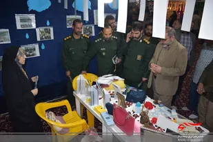 بازدید استاندار مرکزی از نمایشگاه پایگاه های اسوه بسیج استان مرکزی
