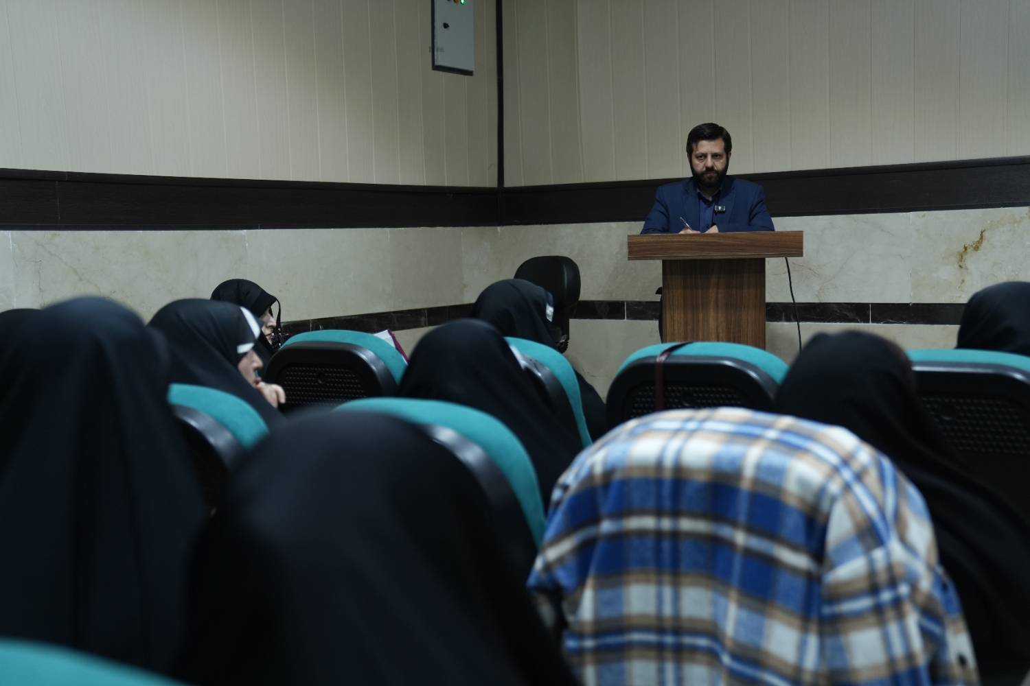 پیگیری اصلاح آییننامه ارتقای هیئت علمی با توجه به شرایط بانوان/ حمایت از نقشآفرینی علمی اساتید بانوی پیگیری اصلاح آییننامه ارتقای هیئت علمی با توجه به شرایط بانوان/ حمایت از نقشآفرینی علمی اساتید بانوی