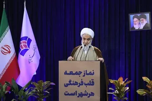 نهم دی ماه خاطره&zwnj;ای ماندگار و افتخارآمیز در تاریخ انقلاب است/دولت جدی&zwnj;تر به معیشت و سفره مردم بپردازد