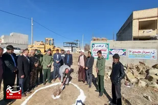 کلنگ زنی پروژه کلینیک دندانپزشکی با حضور مدیر موسسه درمان بسیجیان کشور