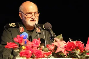 عشایر غیور همواره حامی و مدافع انقلاب اسلامی بوده اند/ دفاع مقدس یک گنجینه عظیم از حماسه آفرینی شهداست/ خانواده های شهدا در اجر عظیم کار بزرگ شهدا سهیم هستند
