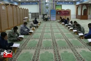محفل انس با قرآن کریم درپایگاه مقاومت مسجد امام رضا(ع)