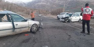 تصادف محور ثلاث به جوانرود 5 مصدوم برجای گذاشت