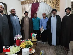 دیدار و سرکشی از خانواده شهدا یک وظیفه و توفیق الهی است