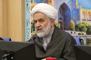 نشست بصیرتی رئیس سازمان بسیج بااساتید ودانشجویان و نخبگان دانشگاه های اصفهان