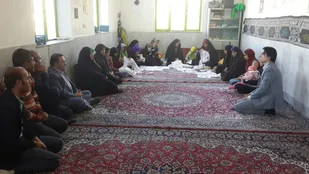بازدید بخشدار بیارجمند از دوره آموزشی سوزن دوزی+ عکس