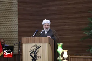 مساجد باید به پایگاه&zwnj;های انس با قرآن تبدیل شود