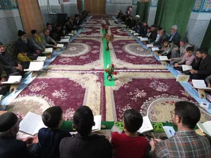در ماه مبارک رمضان ، برنامه های جزء خوانی قرآن کریم، در مساجد شهرستان برگزار می شود