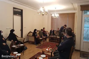 دیدار بسیجیان همدان با خانواده شهید بادامی