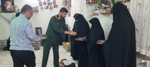 تجلیل از زحمات گروه جهادی منتظران مهاجر توسط فرمانده لشکر مقدّس ۱۴ امام حسین علیه‌السلام