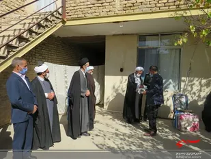 حضور حجت الاسلام زحمتکش در منزل شهید ناجا
