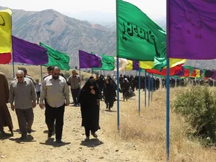 اعزام بسیجیان بروجن به مناطق عملیاتی شمال غرب