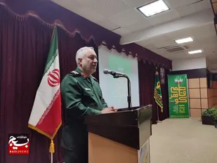 هنر بر اساس مبانی انقلاب اسلامی در جهت هدایت جامعه استفاده شود