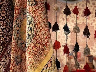 افزایش مشکل قالیبافان با بی&zwnj;تحرکی و بی&zwnj;برنامگی مرکز ملی فرش/ صادرات فرش ایران در دولت روحانی 3 رتبه سقوط کرد