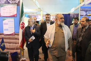 بازدید سخنگوی دولت از نمایشگاه دستاوردهای بسیج