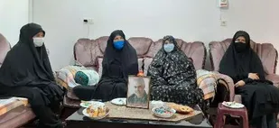 دیدار بانوان بسیجی درگزین با شیرزن پشت جبهه های دفاع مقدس