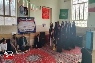 انقلاب اسلامی ثمره ایستادگی ملت ایران در برابر استکبار است