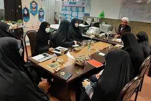 حاج قاسم یکی از شاگردان ممتاز مکتب فاطمی (س) بود