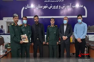 آیین تکریم ومعارفه فرمانده حوزه مقاومت بسیج دانش آموزی تنگستان برگزارشد