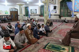 بازدید رئیس اداره تبلیغات اسلامی ملایر از خانه عالم روستای منگاوی