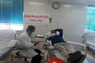 اهداء خون پیشکسوتان بسیجی در ساوه