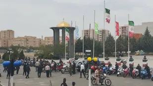 تجدید میثاق هیات موتورسواران سنگین بسیج سپاه عاشورا با شهدای گمنام سهند