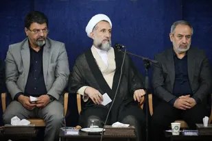 بازار و اصناف در کنار حاکمیت و دولت هستند/دغدغه&zwnj;های بازار و اصناف باید به&zwnj;صورت مستمر پیگیری شود