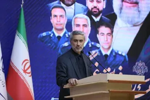 بازاریان و اصناف جزء ارکان اقتصاد هستند/ مشارکت حداکثری چشم طمع دشمنان را کور می&zwnj;کند