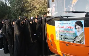 اعزام 300 دانش آموز دختر مدارس ساوه به اردوی راهیان نور